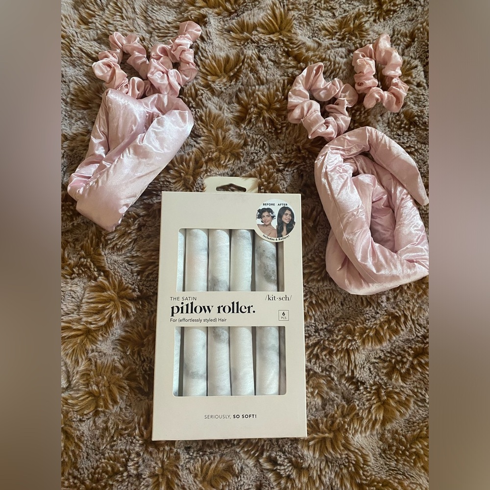 NWT heartless curls Satin Pillow Roller Set